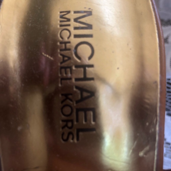 Micheal Kors size 9 Brown Leather Heels - Picture 4 of 4